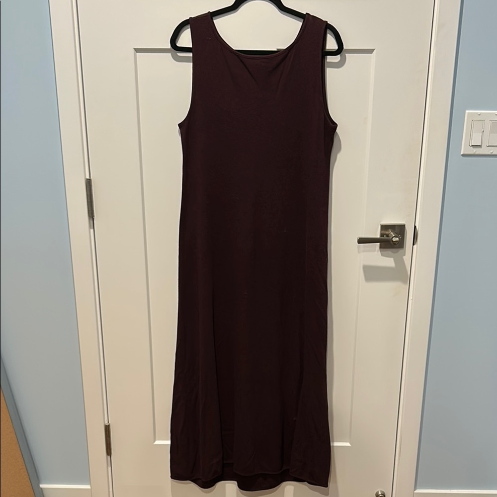 Indigenous size L Sleeveless maroon boatneck Dress